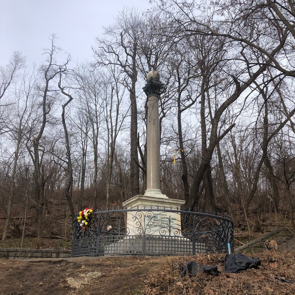 Monument to the Maryland 400 in Brooklyn Heights